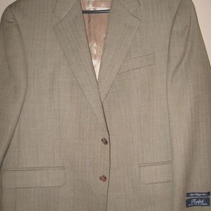 Ralph Lauren men's blazer Sz 42 S Lightweight. New